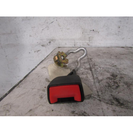 Attache ceinture arriere droit SKODA FABIA 1