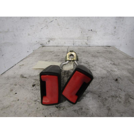 Attache ceinture arriere gauche SKODA FABIA 1