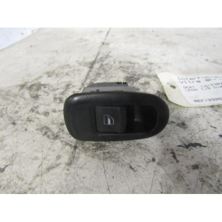 Interrupteur de leve vitre arriere droit SEAT LEON 1