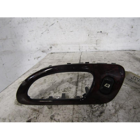 Interrupteur de leve vitre arriere gauche PEUGEOT 607