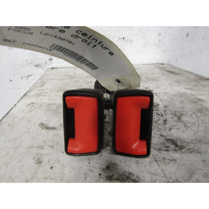 Attache ceinture arriere droit FORD FOCUS 2 Photo n°1