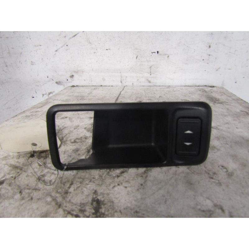 Interrupteur de leve vitre avant droit FORD FOCUS 2 Photo n°1