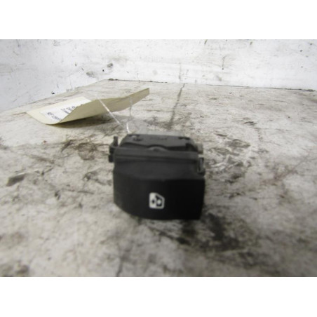 Interrupteur de leve vitre avant droit RENAULT ESPACE 4