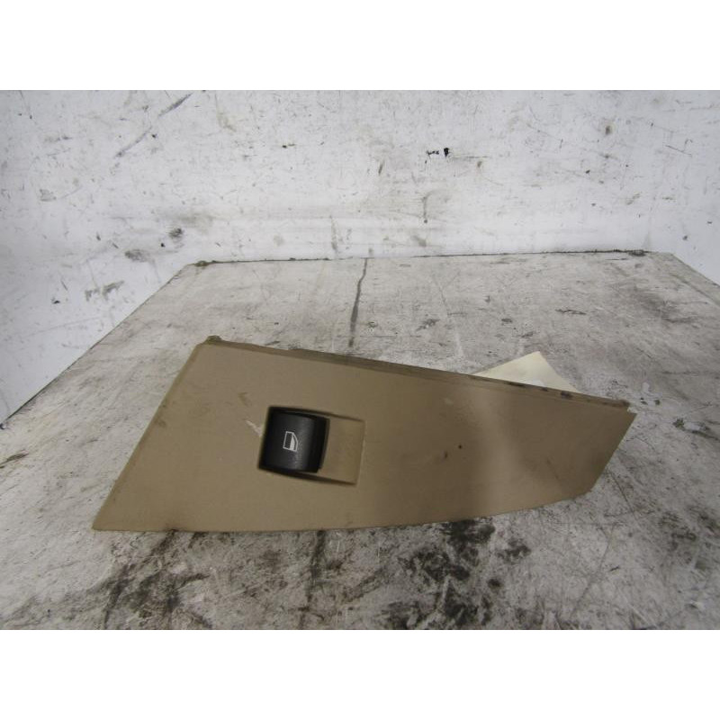 Interrupteur de leve vitre arriere droit BMW SERIE 5 E61 Photo n°1