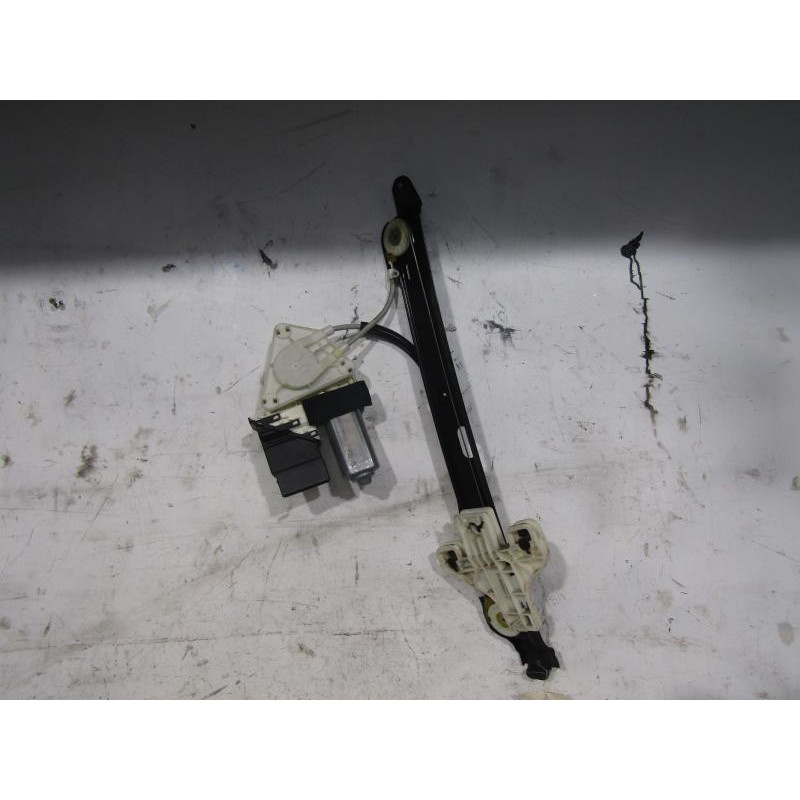 Leve vitre electrique arriere gauche SEAT ALTEA Photo n°1