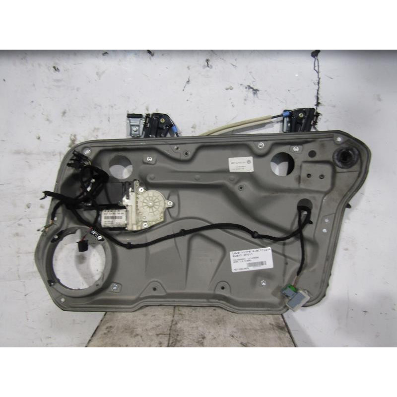 Leve vitre electrique avant droit VOLKSWAGEN BORA Photo n°1