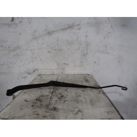 Bras essuie glace avant droit TOYOTA RAV4 2