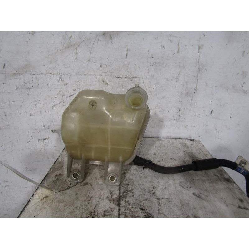 Vase d'expansion TOYOTA RAV4 2 Photo n°1