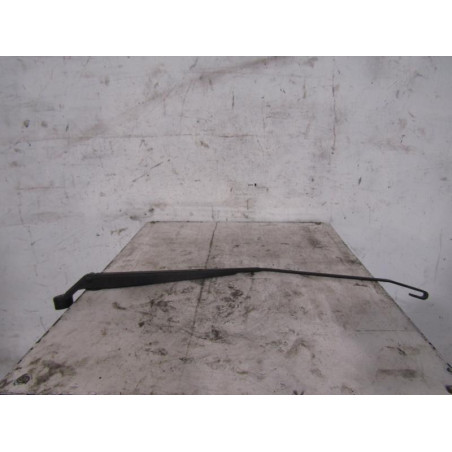 Bras essuie glace avant droit SUZUKI SWIFT 3