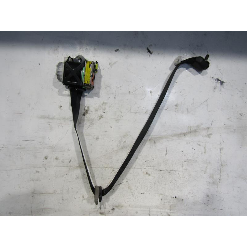 Ceinture avant gauche TOYOTA YARIS 2 Photo n°1