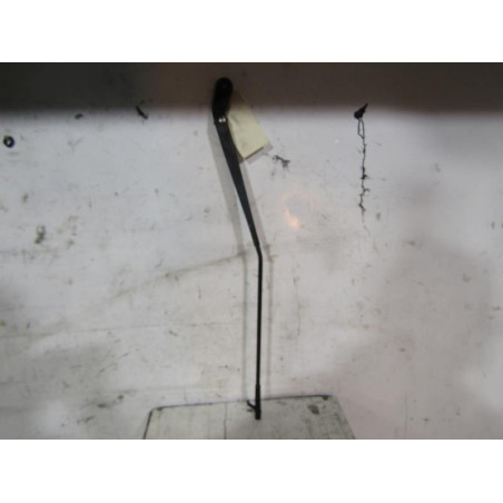 Bras essuie glace avant droit VOLKSWAGEN POLO 4