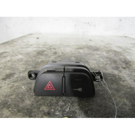 Bouton de warning ALFA ROMEO MITO