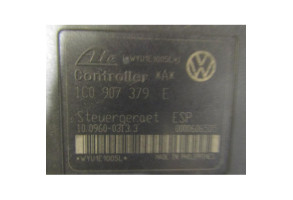 Bloc ABS (freins anti-blocage) VOLKSWAGEN GOLF 4 Photo n°5