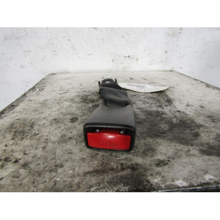 Attache ceinture arriere droit TOYOTA COROLLA 10