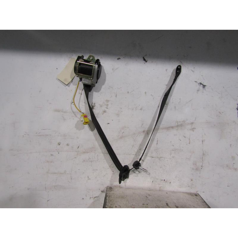 Ceinture avant droit VOLKSWAGEN GOLF 5 Photo n°1
