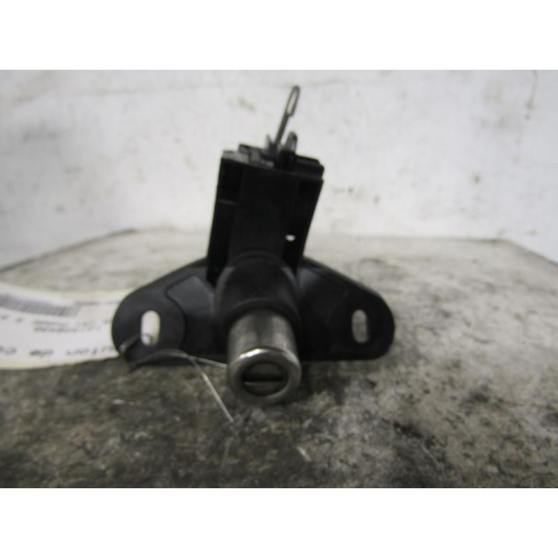 Bouton de coffre OPEL ZAFIRA A Photo n°1