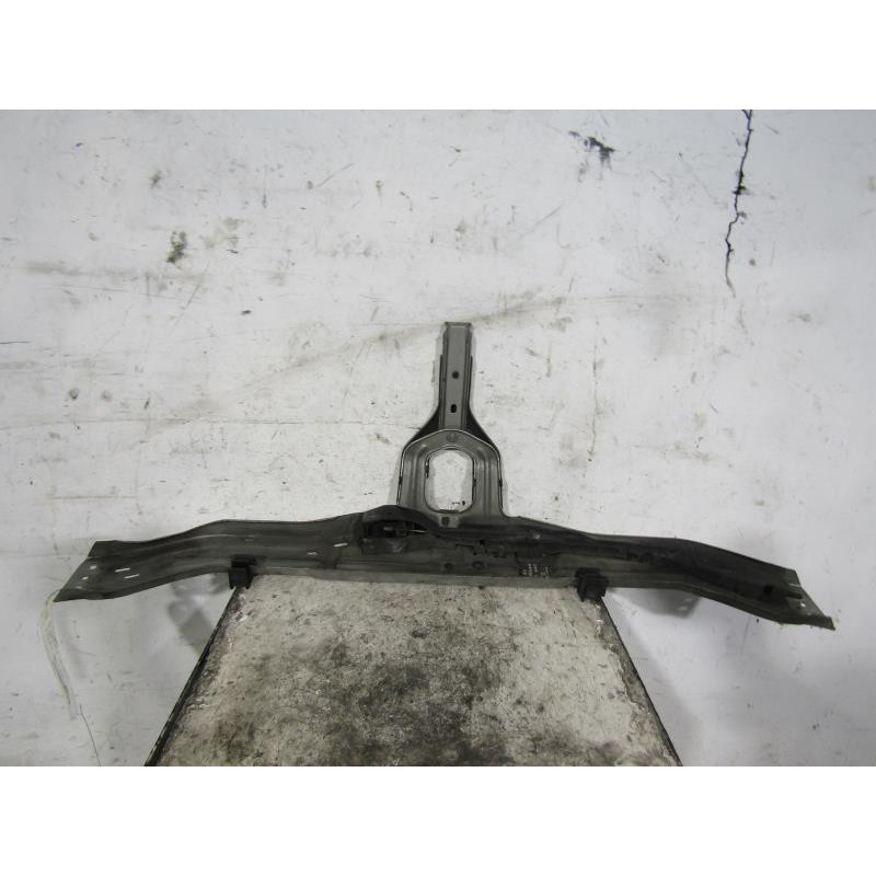Armature avant, Masque avant MERCEDES CLASSE C 202 Photo n°1