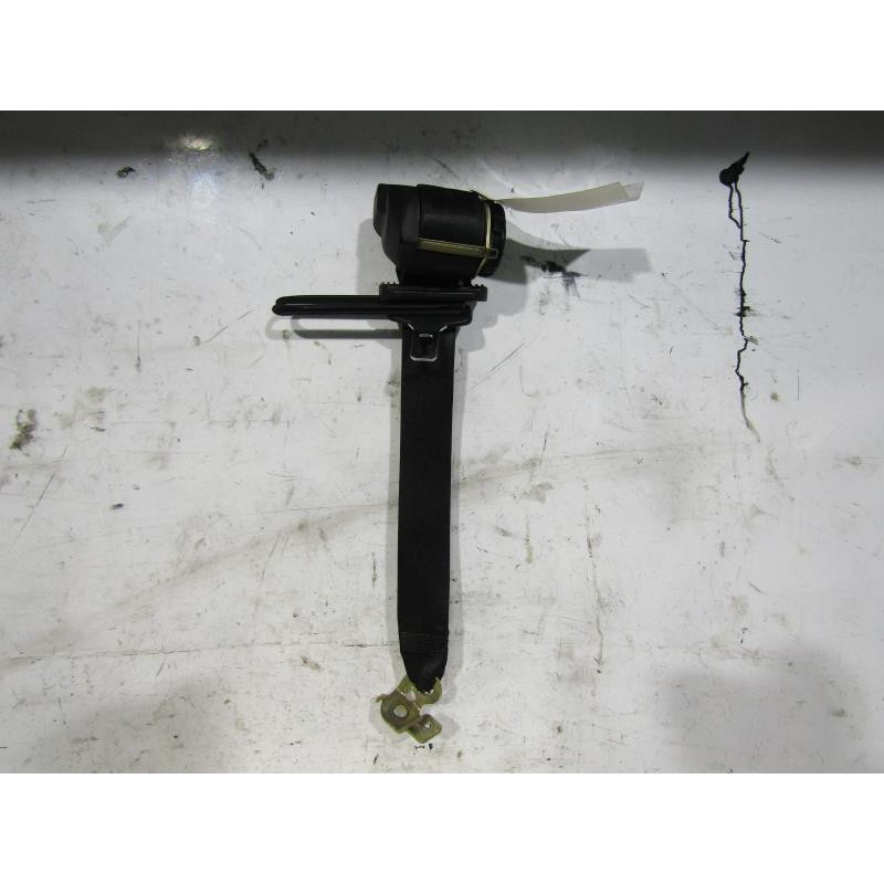 Ceinture arriere droit MERCEDES CLASSE C 202 Photo n°1