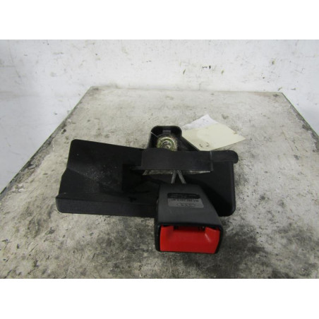 Attache ceinture arriere droit AUDI A4 2
