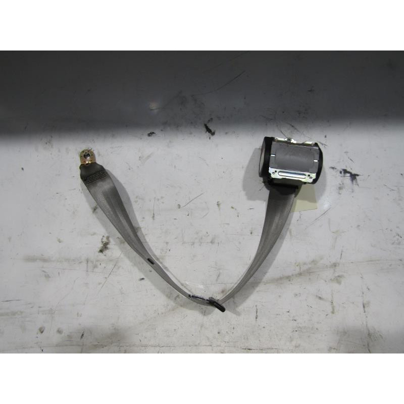 Ceinture arriere droit AUDI A4 2 Photo n°1