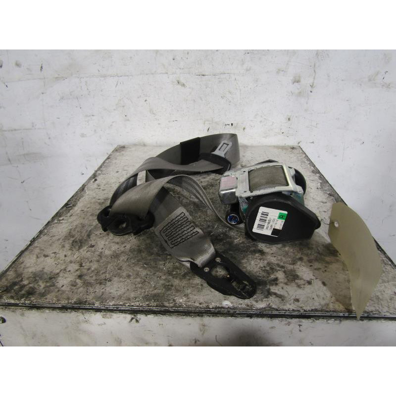 Ceinture avant droit AUDI A4 2 Photo n°1