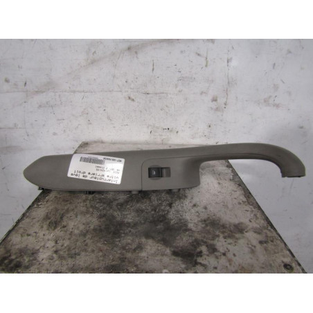 Interrupteur de leve vitre arriere droit AUDI A4 2