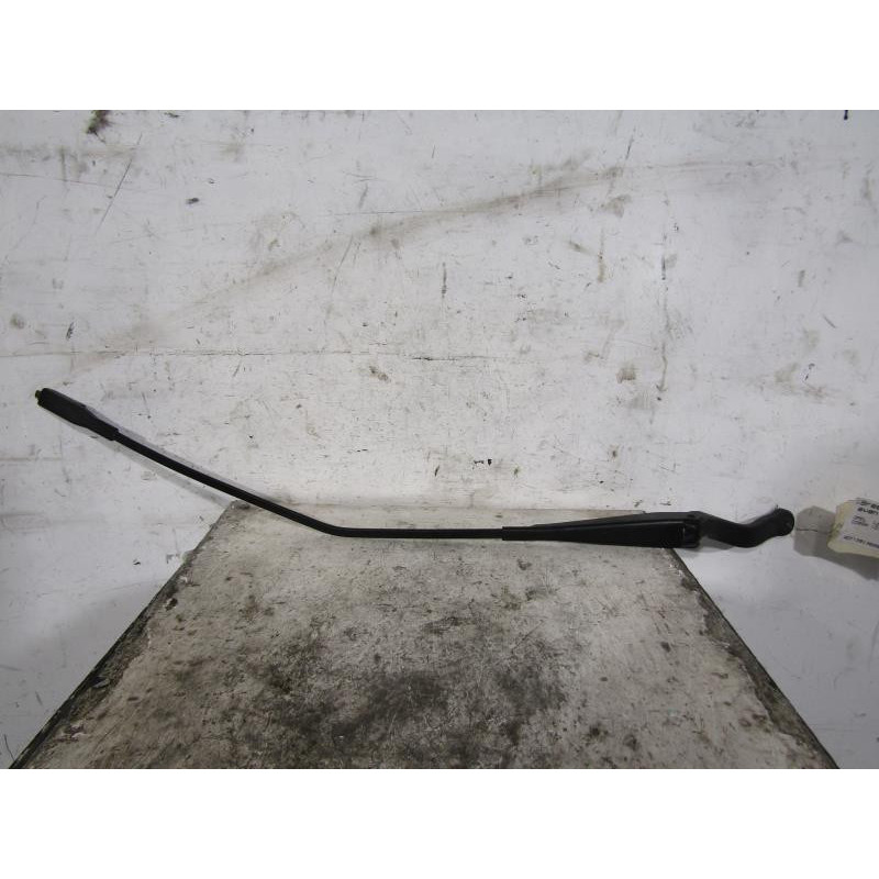 Bras essuie glace avant droit OPEL CORSA D Photo n°1