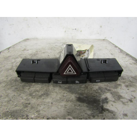 Bouton de warning OPEL CORSA D
