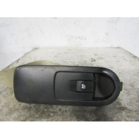 Interrupteur de leve vitre avant droit RENAULT SCENIC 2