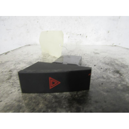 Bouton de warning CHEVROLET SPARK