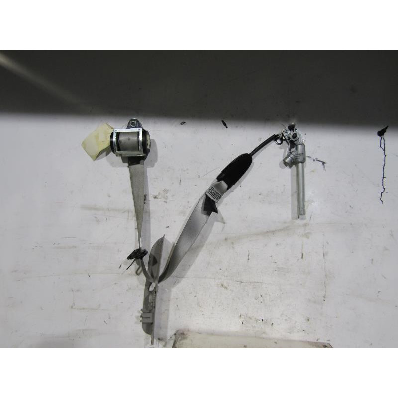 Ceinture avant droit OPEL CORSA D Photo n°1