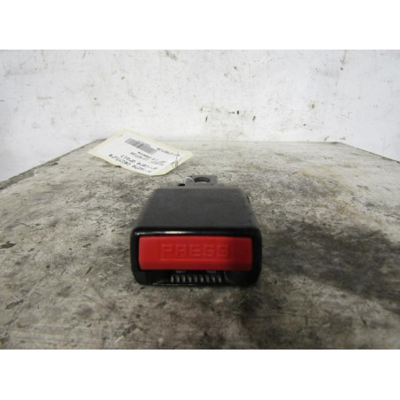 Attache ceinture arriere droit PEUGEOT 1007