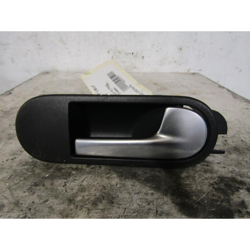Poignee interieur avant droit VOLKSWAGEN GOLF PLUS Photo n°1