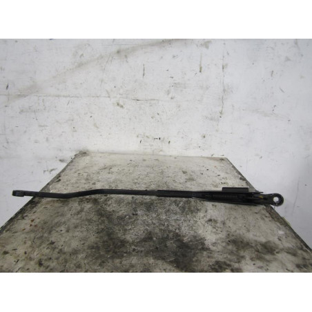 Bras essuie glace avant droit PEUGEOT 405