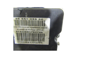 Bloc ABS (freins anti-blocage) CITROEN C4 PICASSO 1 Photo n°4