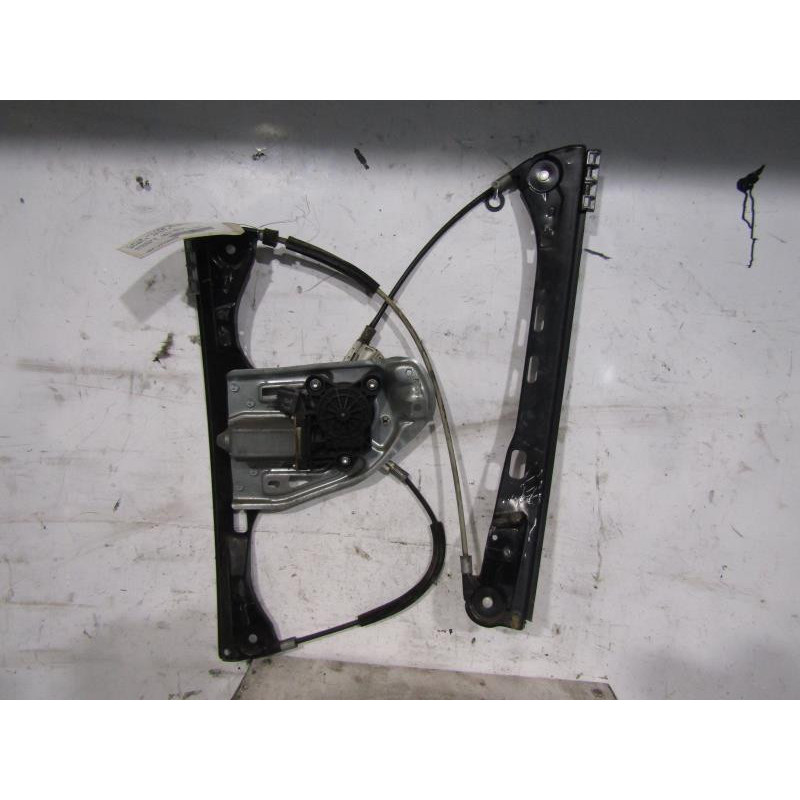 Leve vitre electrique avant droit MERCEDES CLASSE C 203 Photo n°1