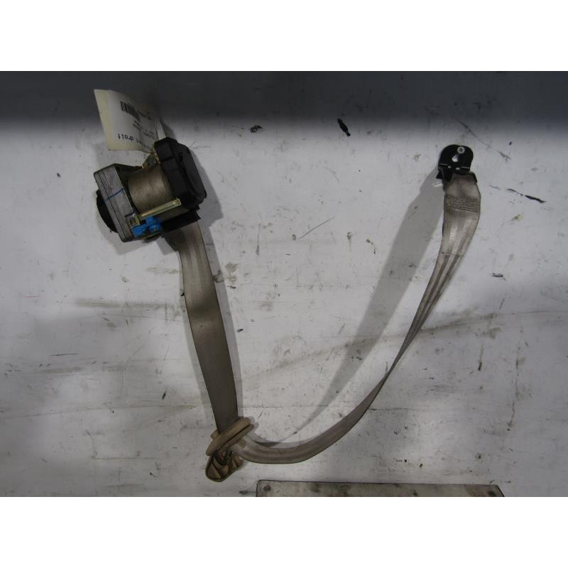 Ceinture avant droit VOLKSWAGEN GOLF 4 Photo n°1