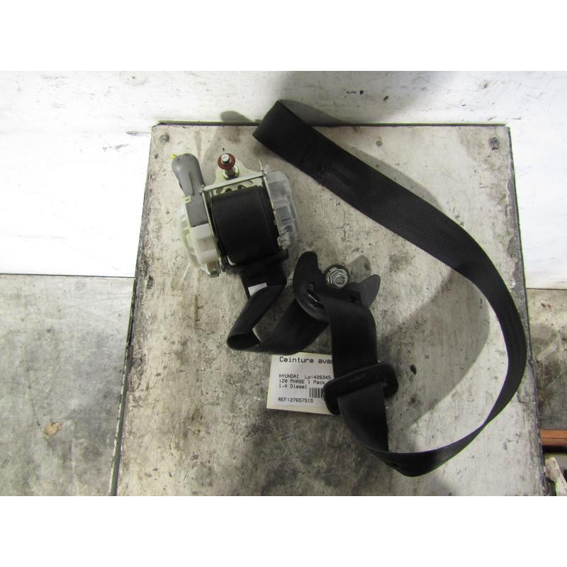 Ceinture avant gauche HYUNDAI I 20 1 Photo n°1