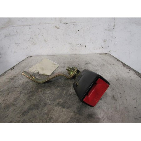 Attache ceinture arriere droit PEUGEOT 406