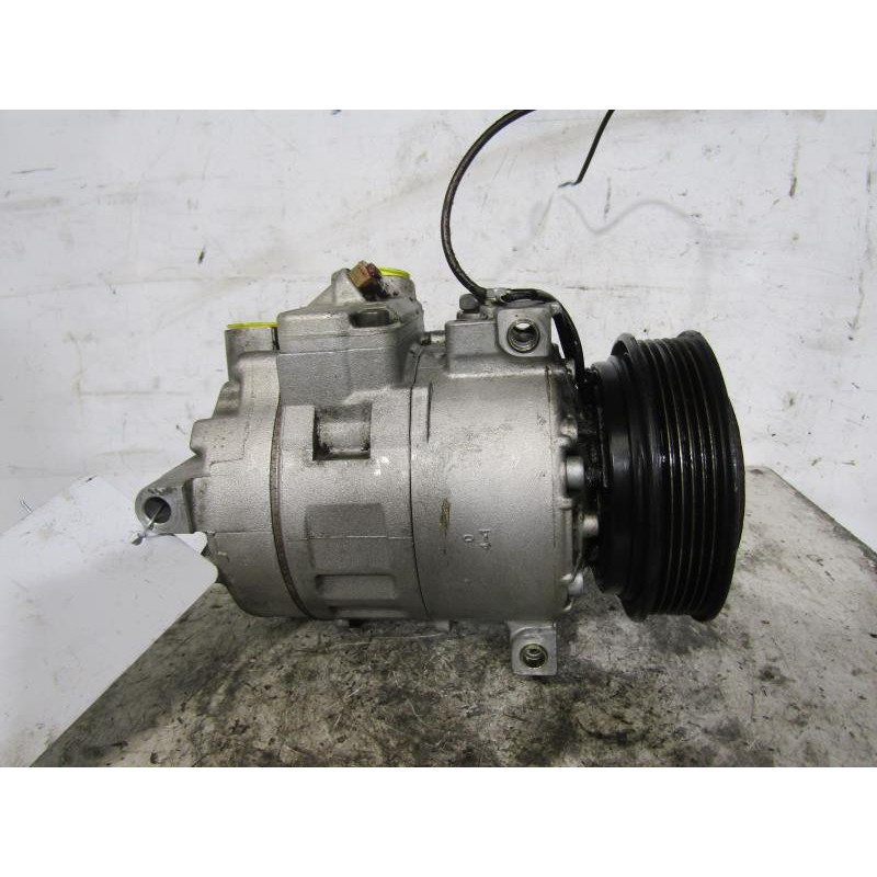 Compresseur clim AUDI A4 1 Photo n°1
