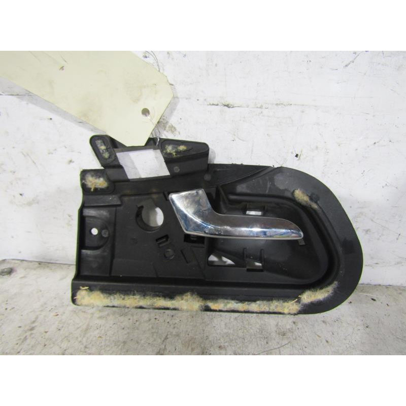 Poignee interieur arriere droit MERCEDES CLASSE C 202 Photo n°1