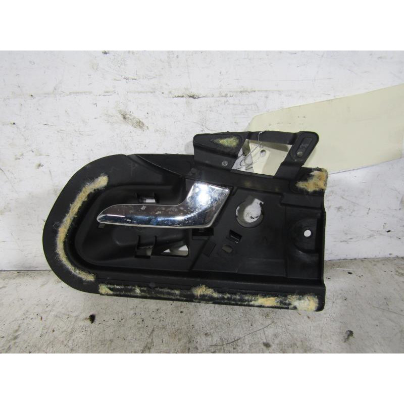 Poignee interieur arriere gauche MERCEDES CLASSE C 202 Photo n°1
