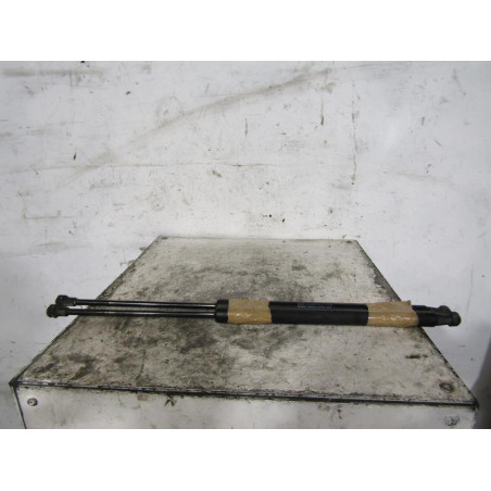 Verin de coffre VOLVO C 30