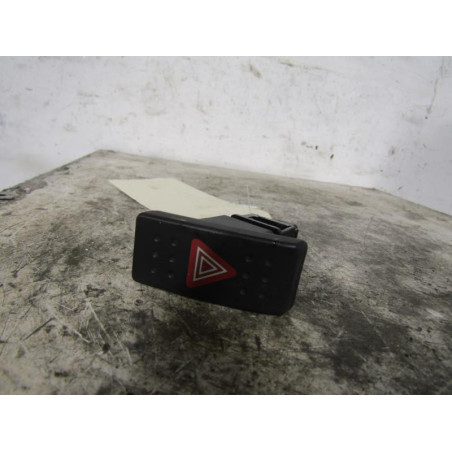 Bouton de warning SUZUKI SWIFT 3