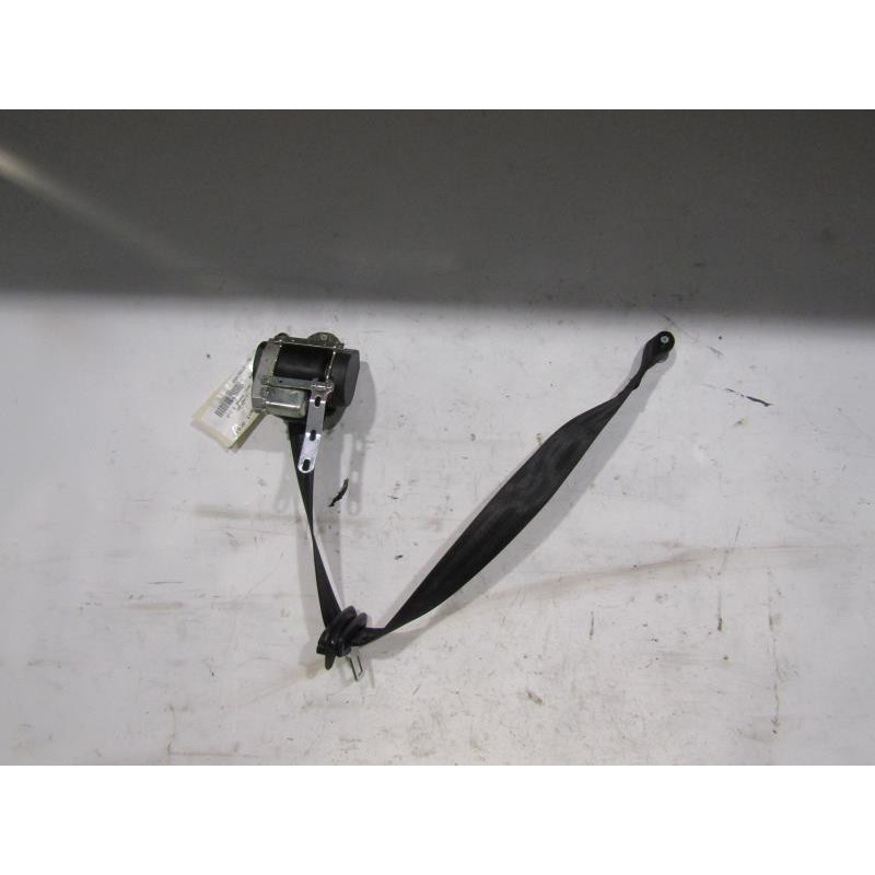Ceinture avant droit VOLKSWAGEN POLO 4 Photo n°1