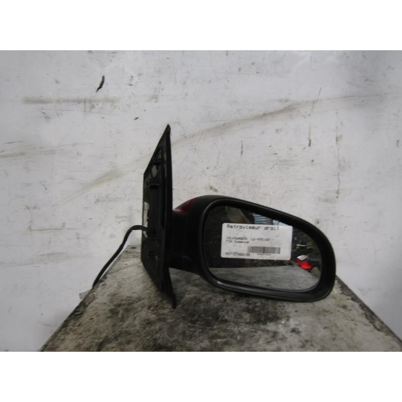 Retroviseur droit VOLKSWAGEN FOX Photo n°1