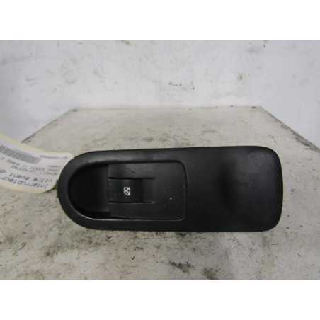 Interrupteur de leve vitre avant droit RENAULT SCENIC 2