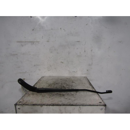 Bras essuie glace avant gauche RENAULT MEGANE 2