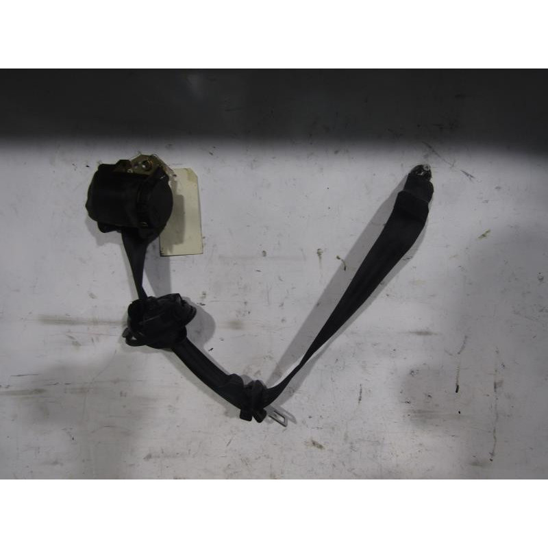 Ceinture arriere gauche AUDI A4 1 Photo n°1