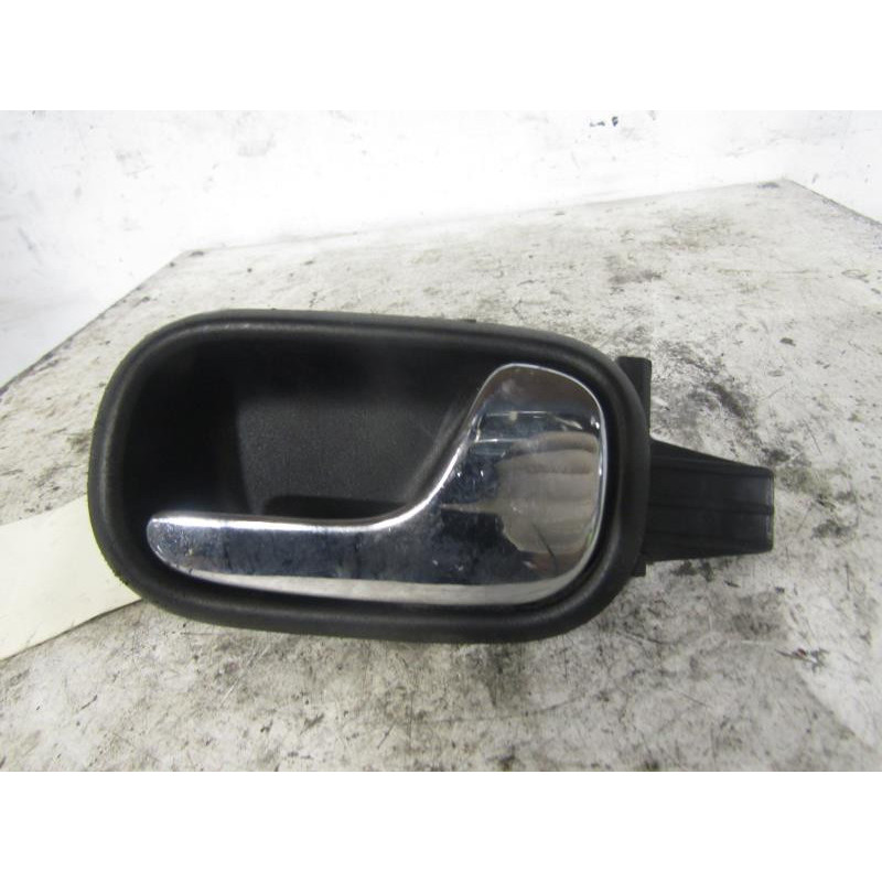 Poignee interieur arriere droit AUDI A4 1 Photo n°1